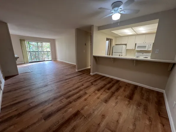 Shadow Creek, 22120 Center St APT 634, Castro Valley, CA 94546