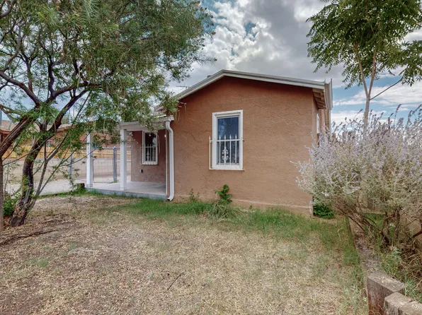 226 Shropshire Pl NW, Albuquerque, NM 87107