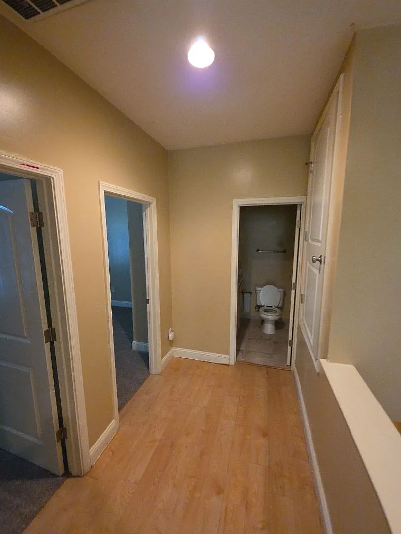 10401 Point Lakeview Rd Unit B — Photo 4
