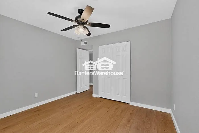 1207 Creekwood Ct — Photo 35