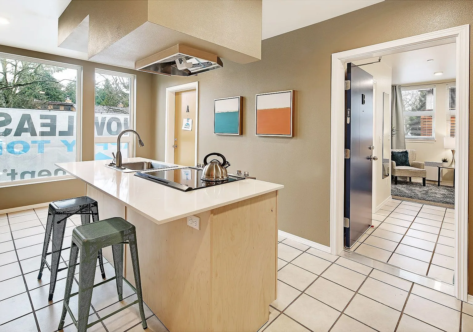 Lago aPodments- Comfortable and Affordable Living! — Photo 2