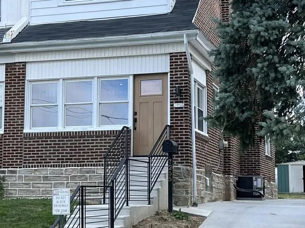 7255 Bingham St, Philadelphia, PA 19111