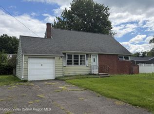 39 Wallkill Ave, Tillson, NY 12486