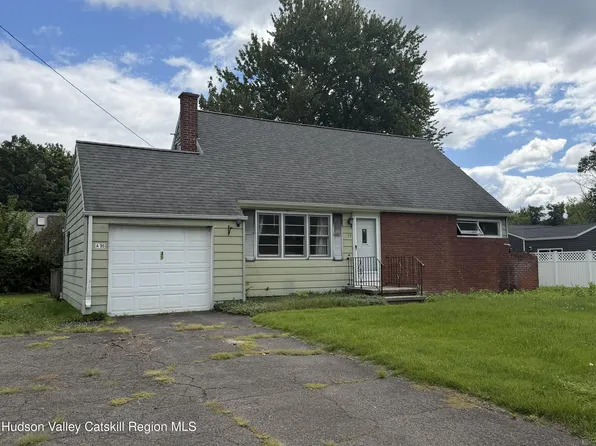 39 Wallkill Avenue, Tillson, NY 12486