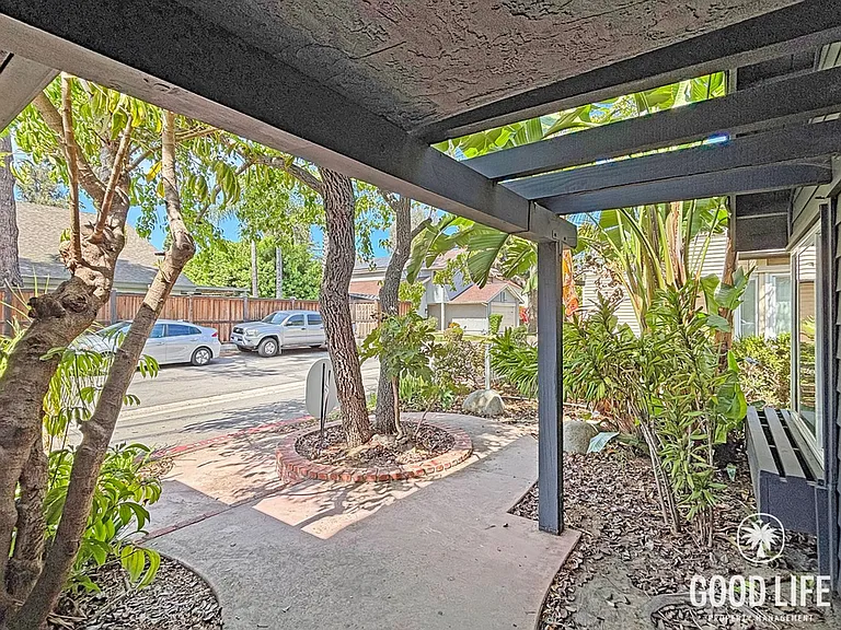 2807 Ledgetop Pl — Photo 3