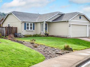 1957 S 58th St, Springfield, OR 97478