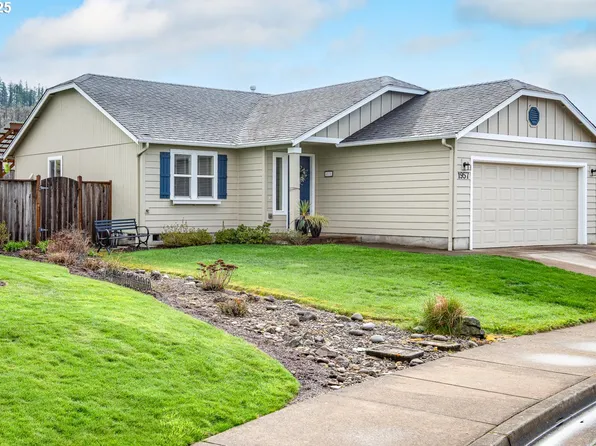 1957 S 58th St, Springfield, OR 97478