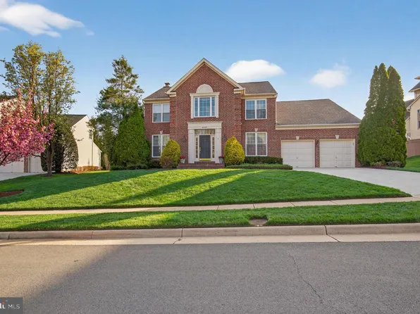 8009 Brandt Ct, Fairfax Station, VA 22039