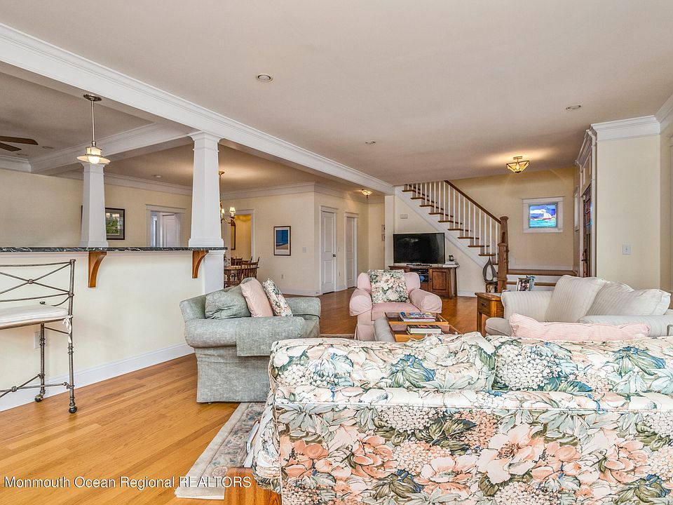 121 Route 35 N, Mantoloking, NJ 08738 Zillow