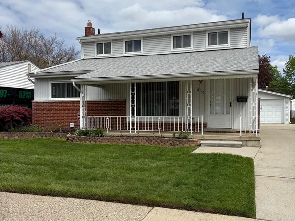 833 Bernie Ln, Madison Heights, MI 48071