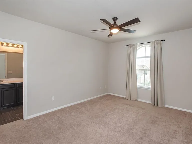 1001 Zodiac Ln #37 — Photo 14