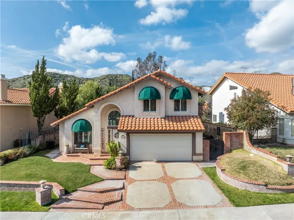 28877 Shadow Valley Ln, Saugus, CA 91390