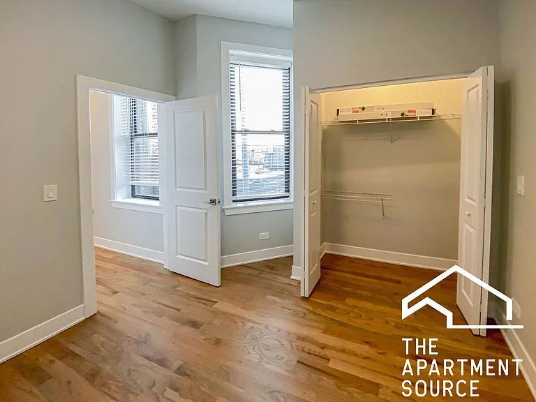 2103 N Sedgwick St #4 — Photo 3