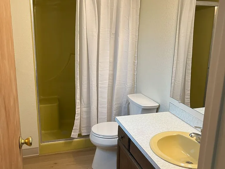 16 & 18 Hilltop Rd — Photo 11