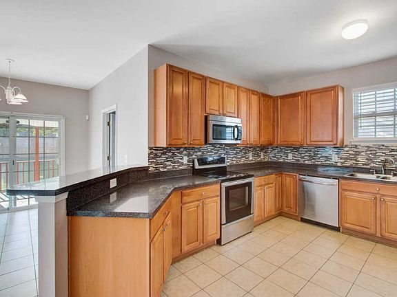 3rd image of 9628 Stockport Cir