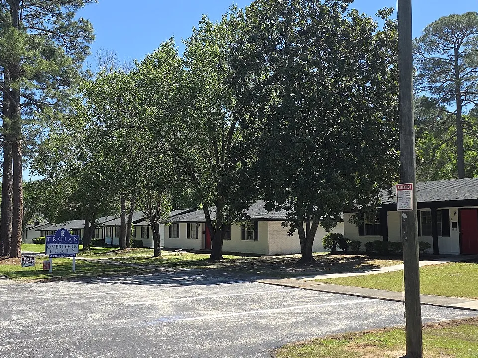 1808 Kings Chapelunit #16