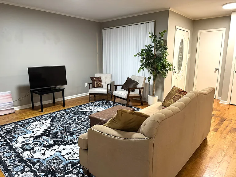 214 Sunny Ln — Photo 18