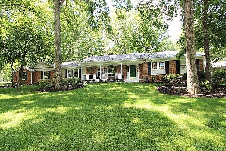 1st image of 4414 Pinetree Rd
