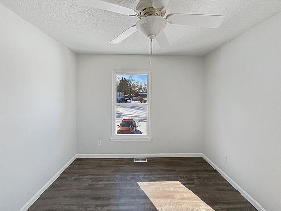 5th image of 2600 SE 5th Street Ct