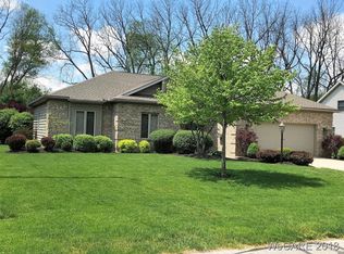 2210 Seneca Dr, Lima, OH 45806