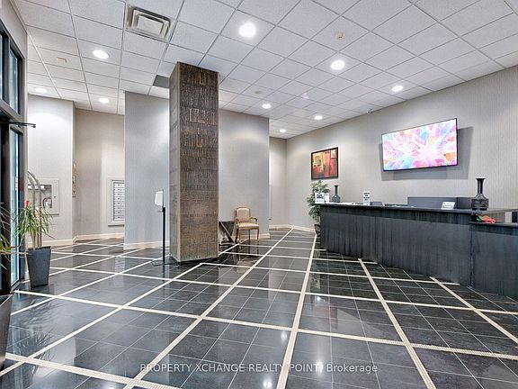 2nd image of 2737 Keele St #213