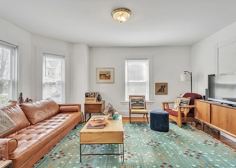 59 Winslow Ave #1