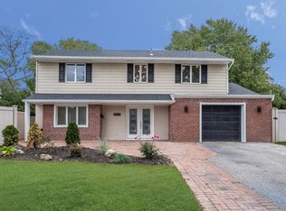 2615 Merrick Ave, Merrick, NY 11566