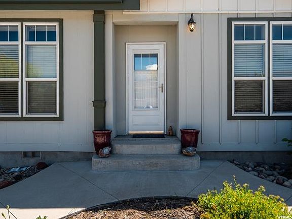 2nd image of 8546 S Saddler Dr