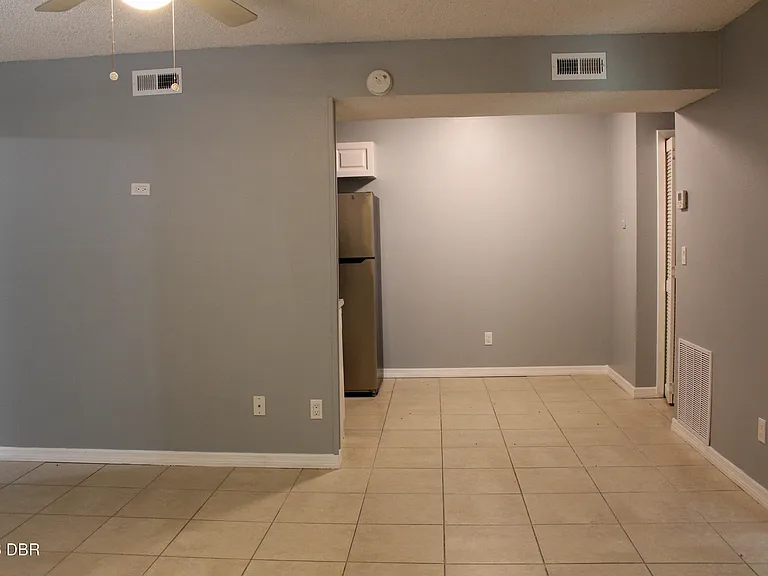 1600 Big Tree Rd #E2 — Photo 3