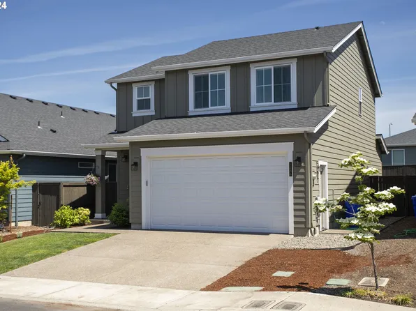 1286 NW Campanella Way, Estacada, OR 97023