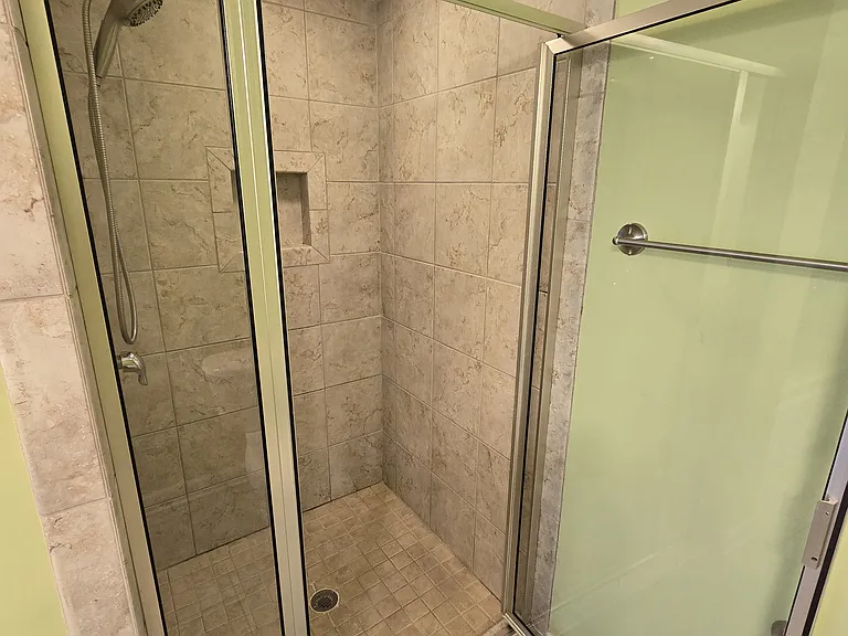 5005 Spellow Ln — Photo 44