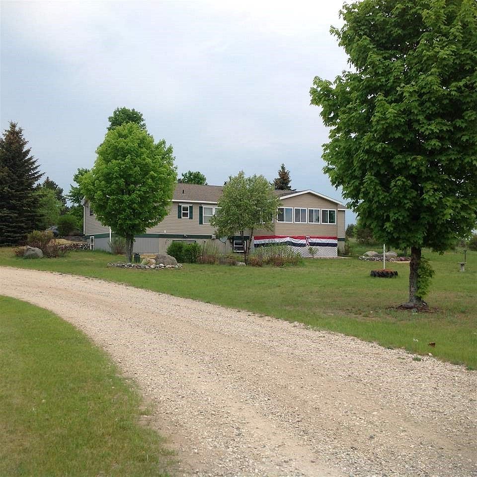 2773 Larks Lake Rd, Pellston, MI 49769 Zillow