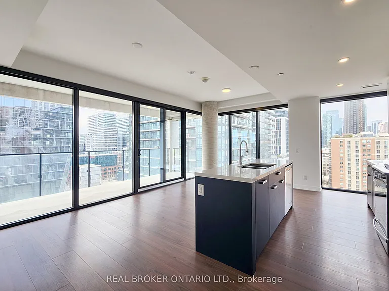 55 Ontario St #1208 — Photo 3