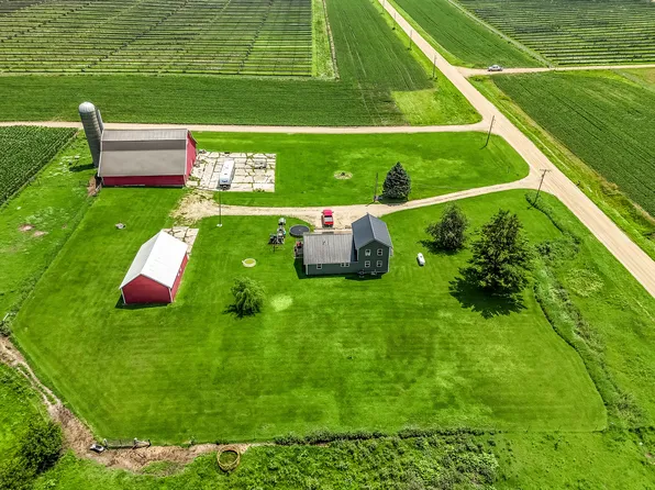 15564 W Fisher Rd, Lena, IL 61048
