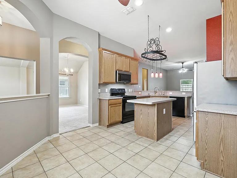 6012 Parkplace Dr — Photo 10
