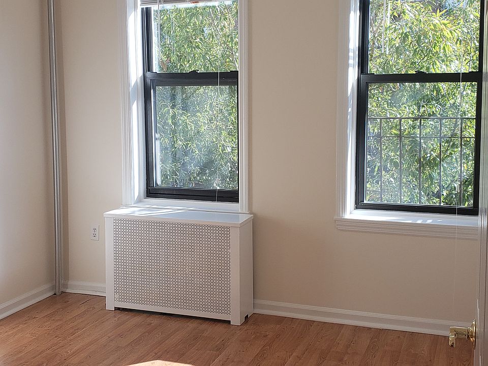 1st image of 3070 37th St APT 1F