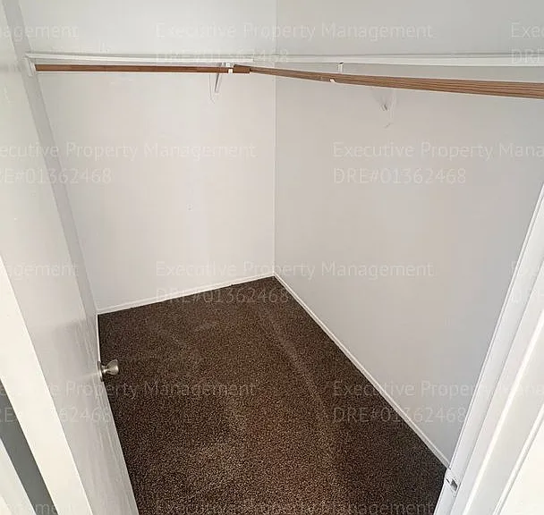 7400 Cross Glade St — Photo 11