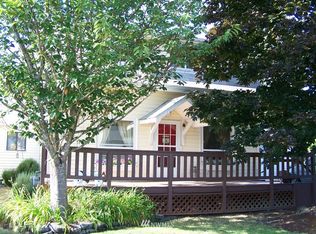 2136 NE Sunset Ln, Bremerton, WA 98310