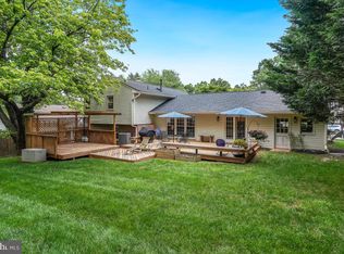 2324 Riviera Dr, Vienna, VA 22181