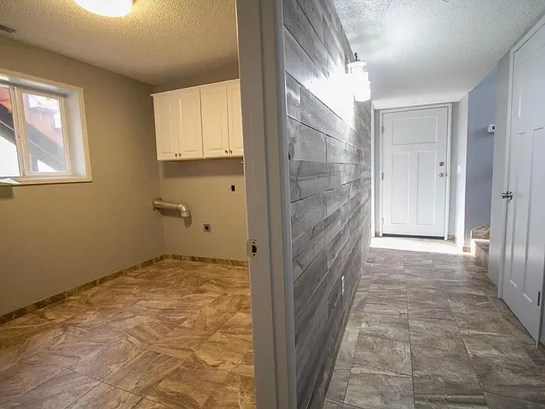 6716 Amber Ave — Photo 9