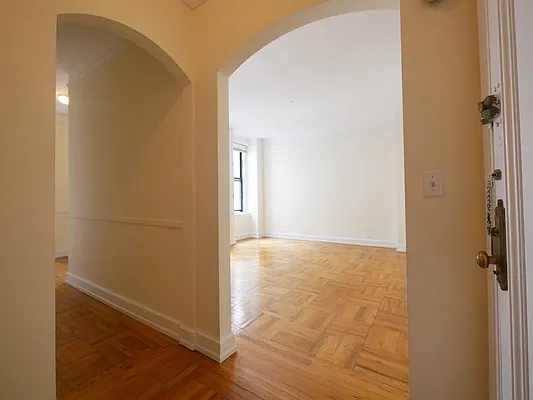 Rented by Rachel Realty | media 18