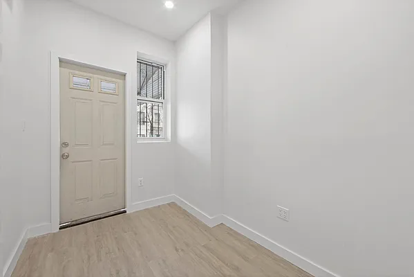 Rented by Corcoran | media 16