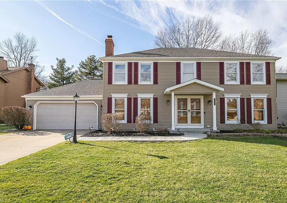 1st image of 16937 Deer Path Dr