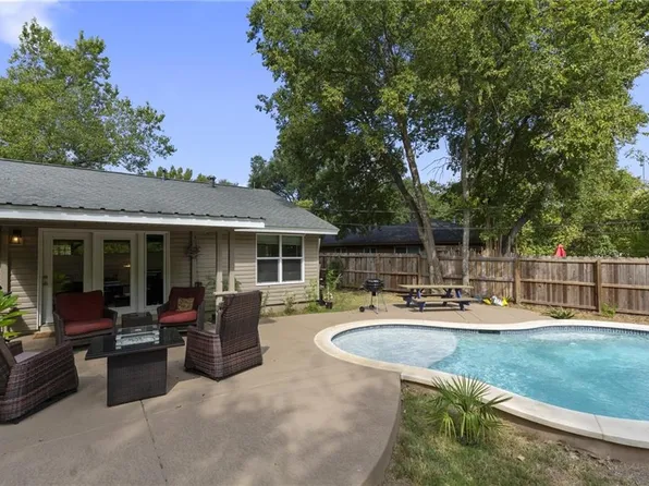 6103 Pennwood Ln, Austin, TX 78745