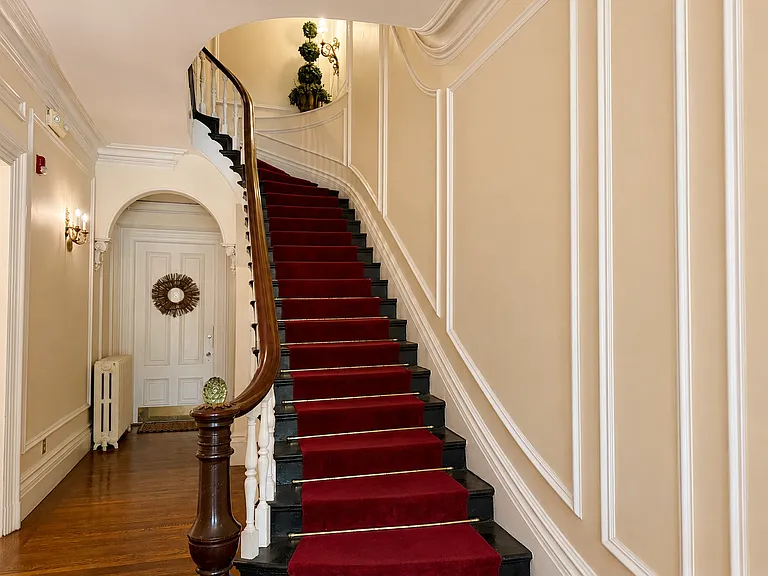 105 Beacon St #4 — Photo 10
