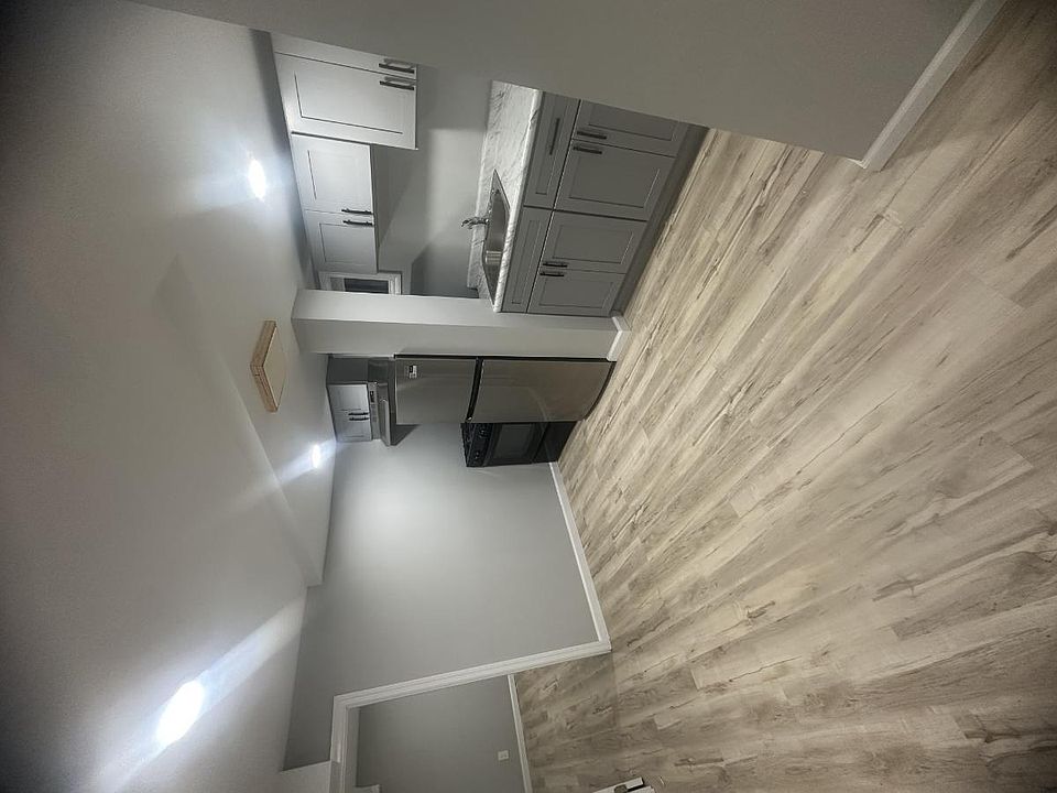 1st image of 11519 228th St #1A