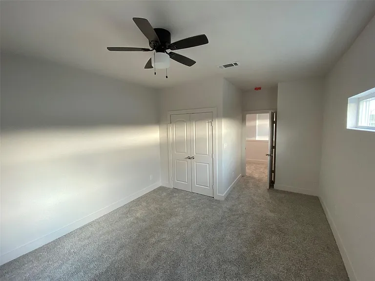 9741 Fabiola Dr — Photo 6