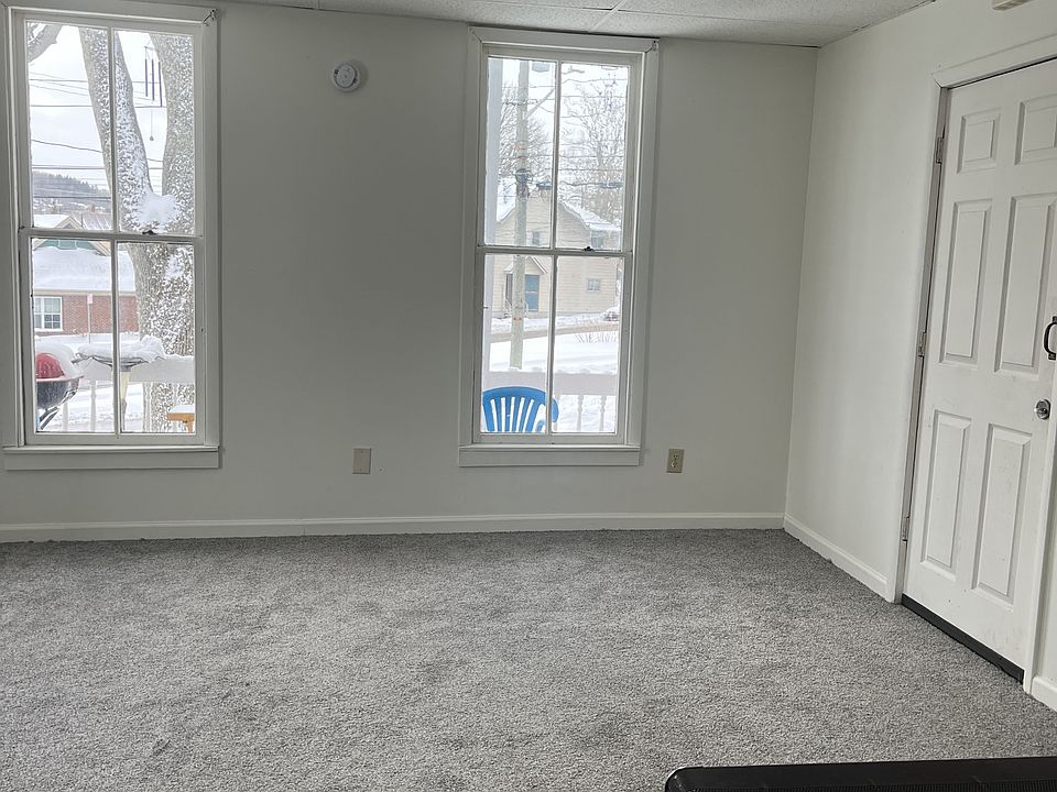 2nd image of 537 E 5th St #1