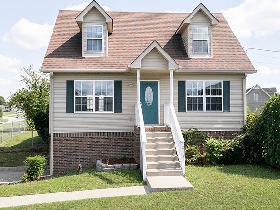 4th image of 212 Senator Dr
