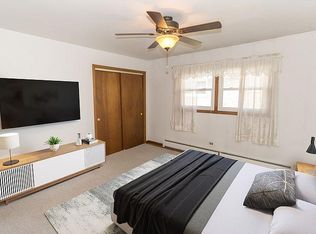 622 W Diversey Ave #2, Addison, IL 60101